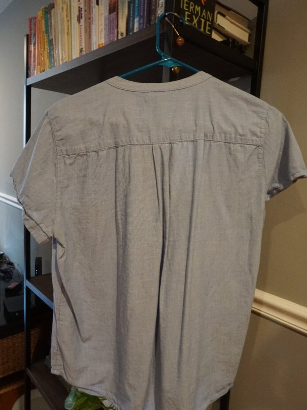 Chambray Henley - Picture 4 of 4